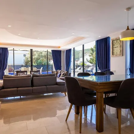 Kalamar 4 Bedroom Close To Shops And Restaurants Kalkan