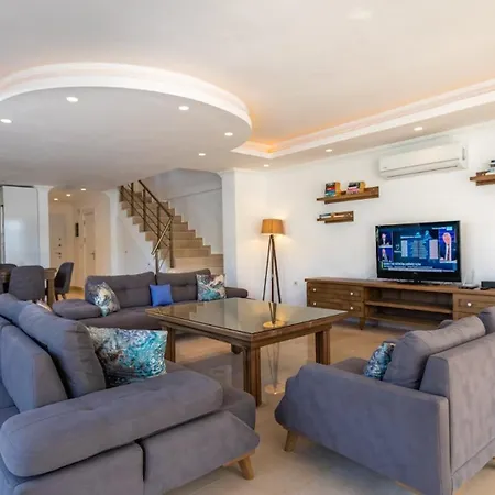 Villa 4 Bedroom 7551 Kalkan