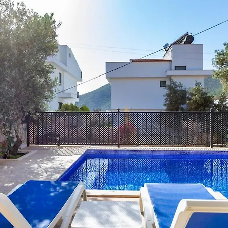 Villa 4 Bedroom 7551 Kalkan