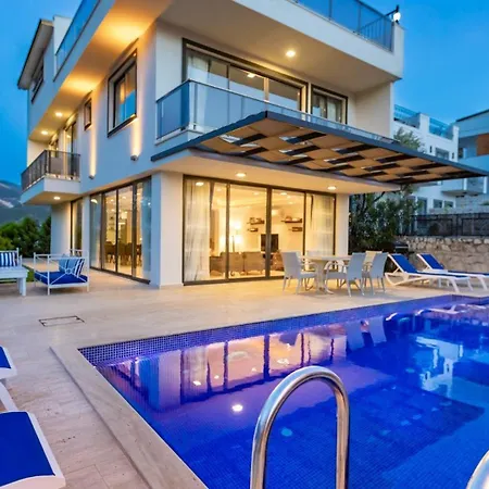 Villa 4 Bedroom 7551