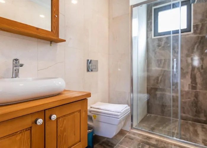 Kalamar 4 Bedroom Close To Shops And Restaurants فيلة *