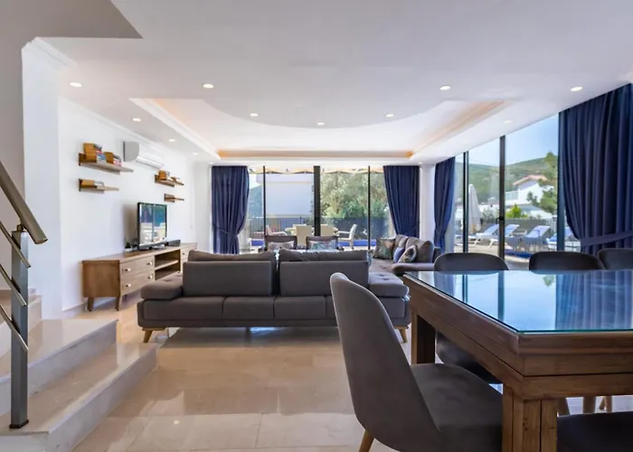 Kalamar 4 Bedroom Close To Shops And Restaurants فيلة كالكان