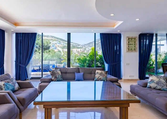 Kalamar 4 Bedroom Close To Shops And Restaurants * كالكان