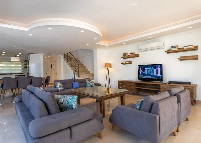 فيلة Kalamar 4 Bedroom Close To Shops And Restaurants كالكان