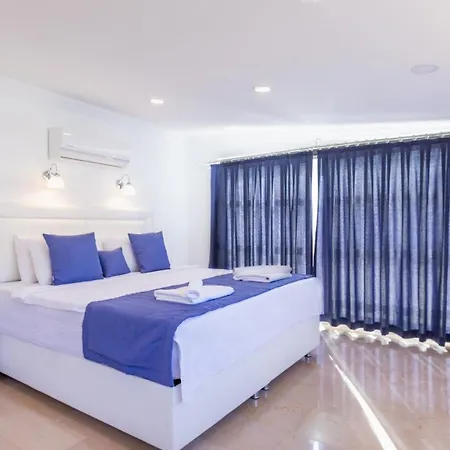 Kalamar 4 Bedroom Close To Shops And Restaurants Villa Kalkan